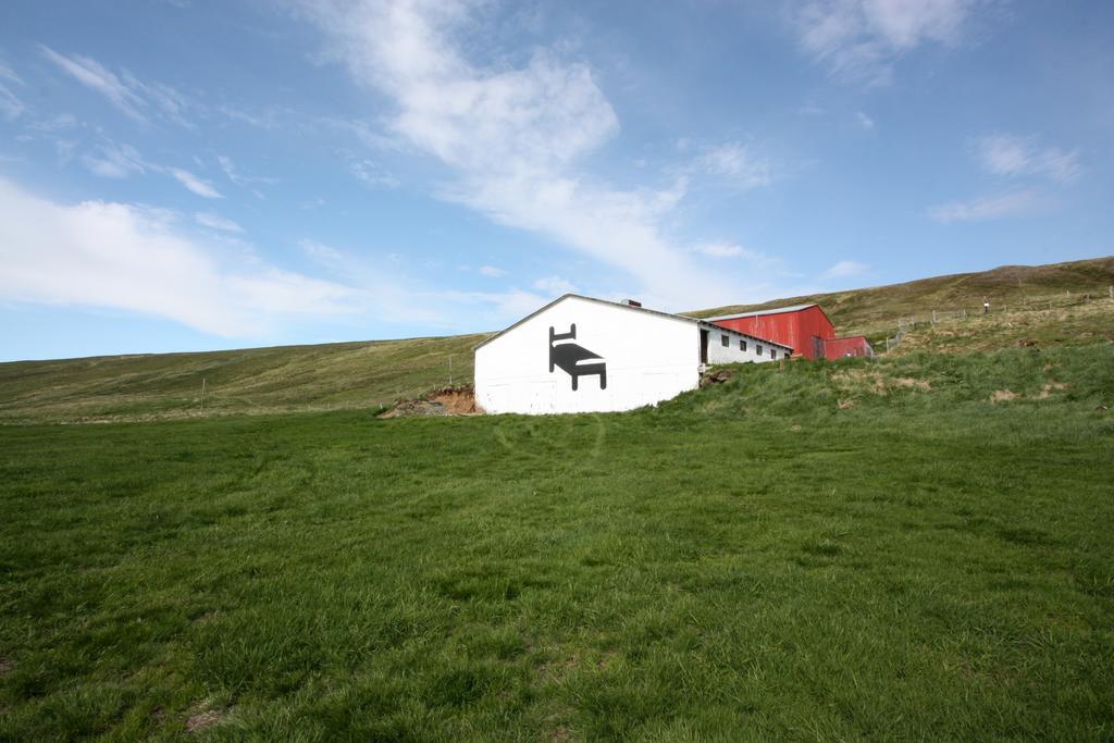 Guesthouse Storu-Laugar Laugar  Exteriör bild