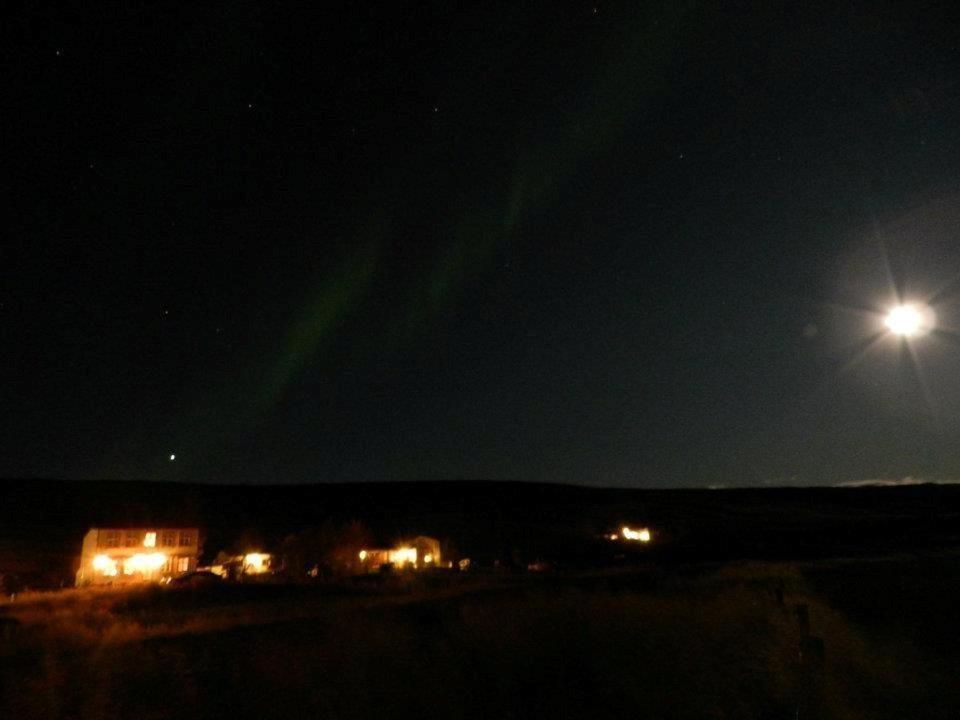Guesthouse Storu-Laugar Laugar  Exteriör bild